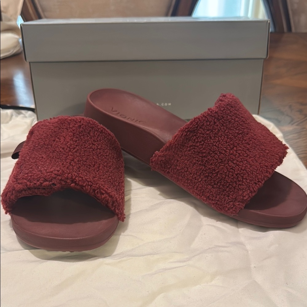 Vionic Women's Red Slide Sandals